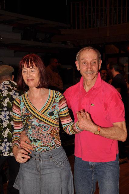 min 2011 12 04 station danse 271